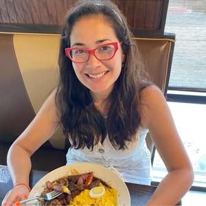 Meet your Posher, Julieta